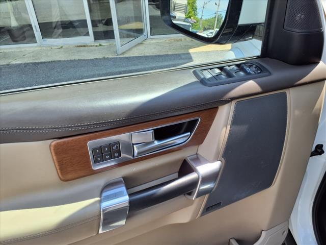2016 Land Rover LR4 HSE LUX