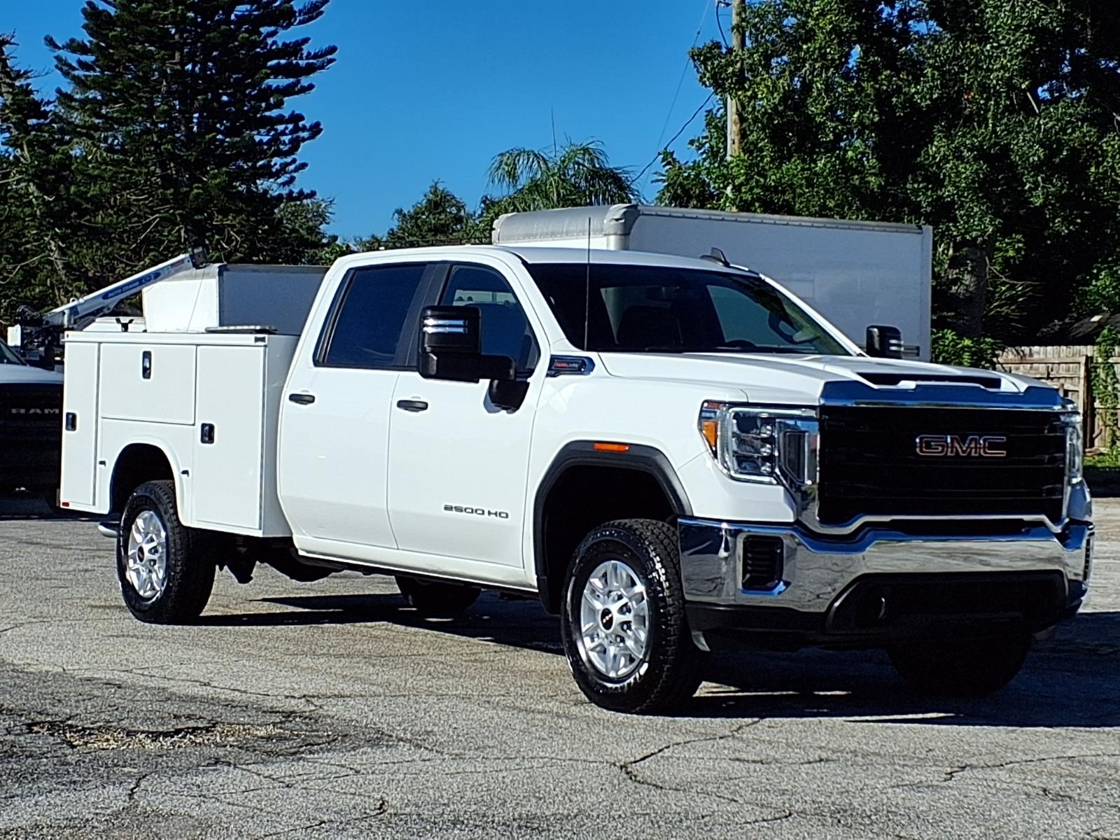 2022 GMC Sierra 2500HD Crew Cab 8' Utility Truck