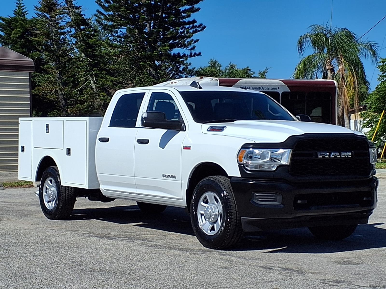 2022 Ram 2500 CC 8' Utility Truck