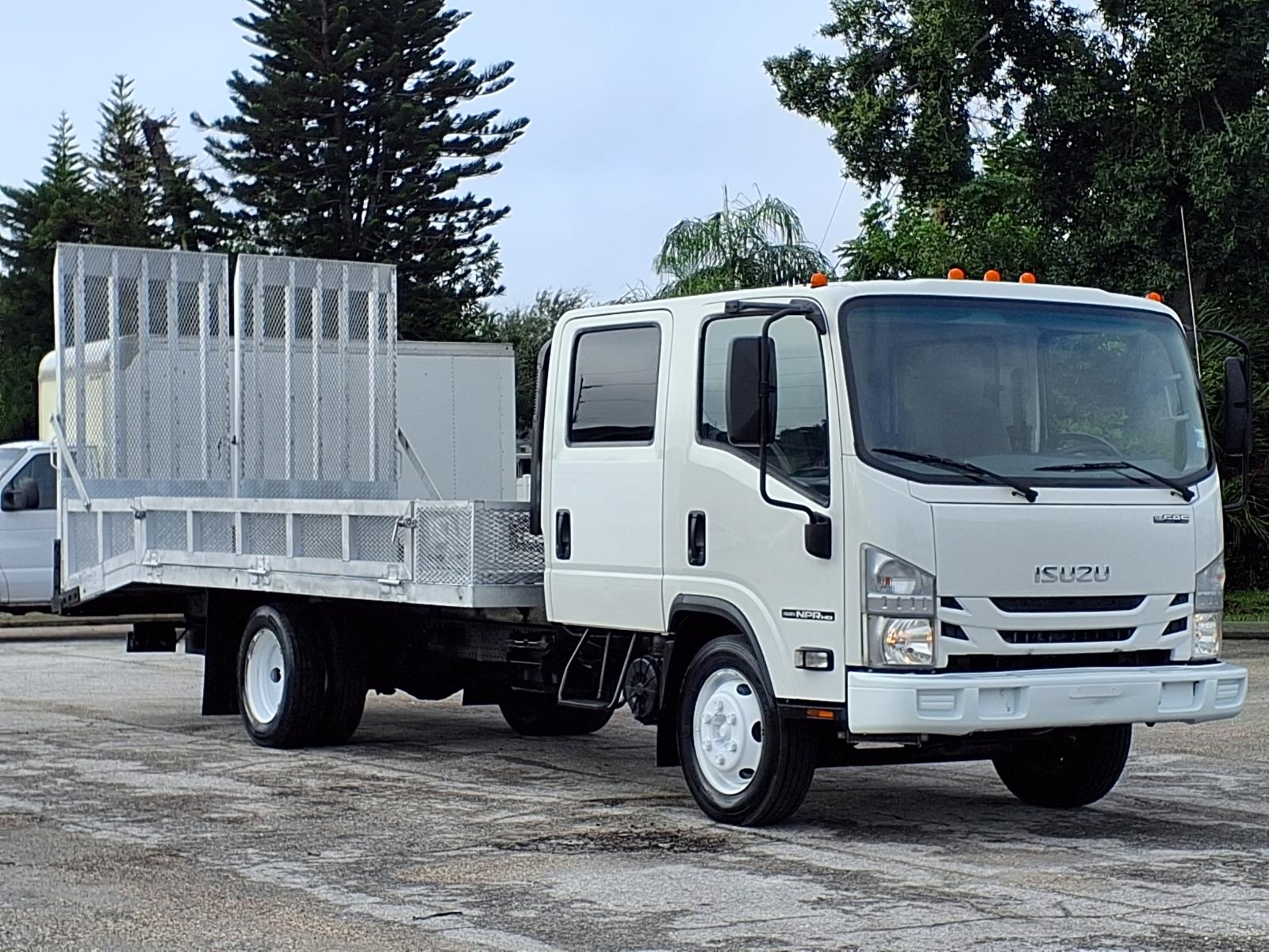 Isuzu NPR-HD