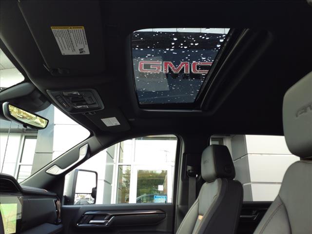 2025 GMC Sierra 2500HD AT4 - Photo 10