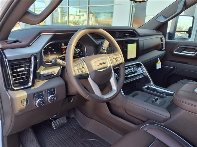 2025 GMC Sierra 3500HD Denali - Photo 10