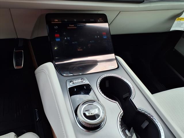 2026 Cadillac VISTIQ Sport - Photo 10