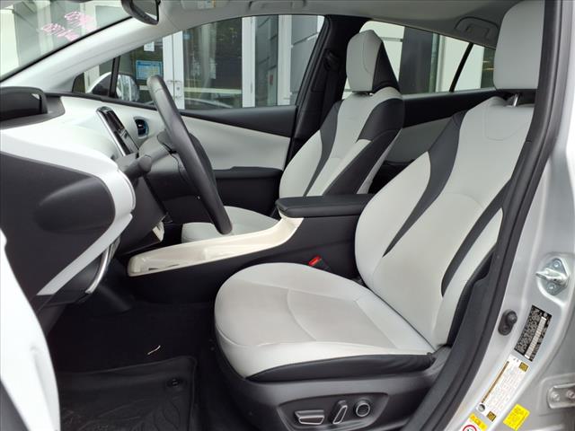 2017 Toyota Prius Four - Photo 11