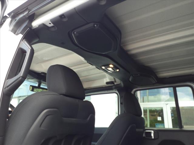 2021 Jeep Gladiator Mojave - Photo 13