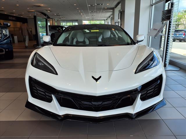 2024 Chevrolet Corvette 3LZ - Photo 2