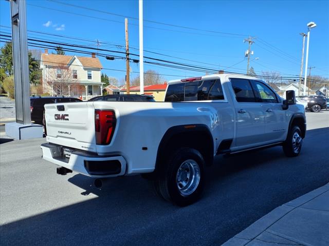 2025 GMC Sierra 3500HD Denali - Photo 4