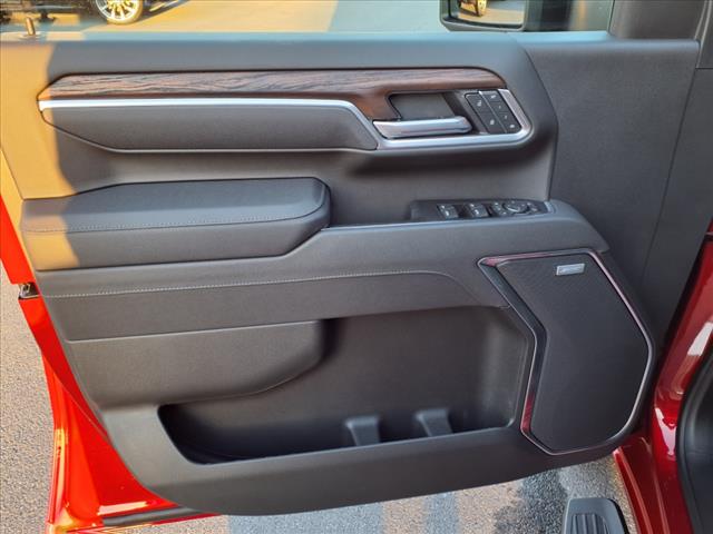 2025 GMC Sierra 2500HD SLT - Photo 9