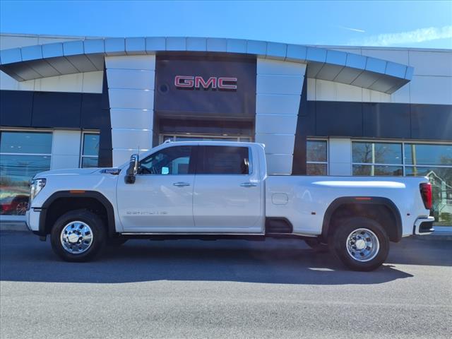 2025 GMC Sierra 3500HD Denali