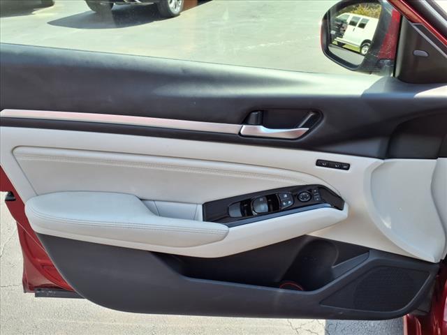 2022 Nissan Altima 2.5 Platinum