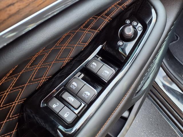 2023 Jeep Grand Cherokee Summit