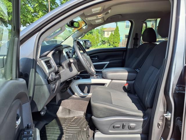 2019 Nissan Titan SV