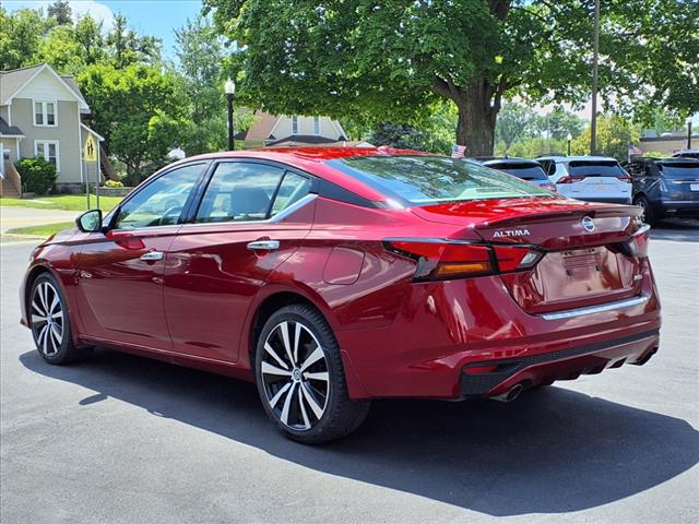 2022 Nissan Altima 2.5 Platinum