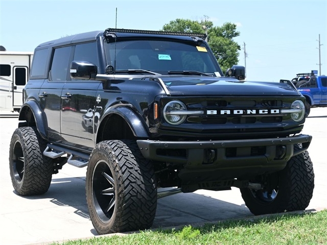 2022 Ford Bronco Outer Banks 