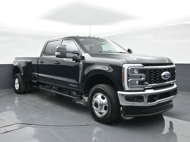 2026 Ford F-350 Super Duty Lariat DRW 