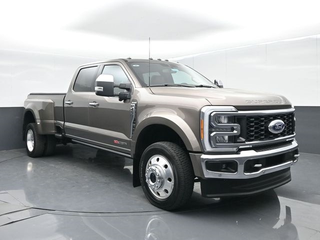 2023 Ford F-450 Super Duty King Ranch DRW 