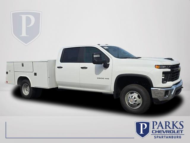 2025 Chevrolet Silverado 3500HD CC Work Truck