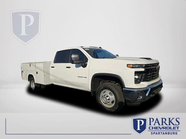 2025 Chevrolet Silverado 3500HD CC Work Truck