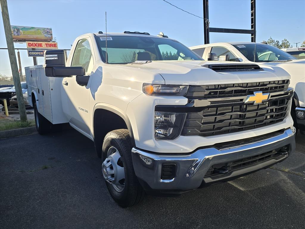 2026 Chevrolet Silverado 3500HD CC Work Truck