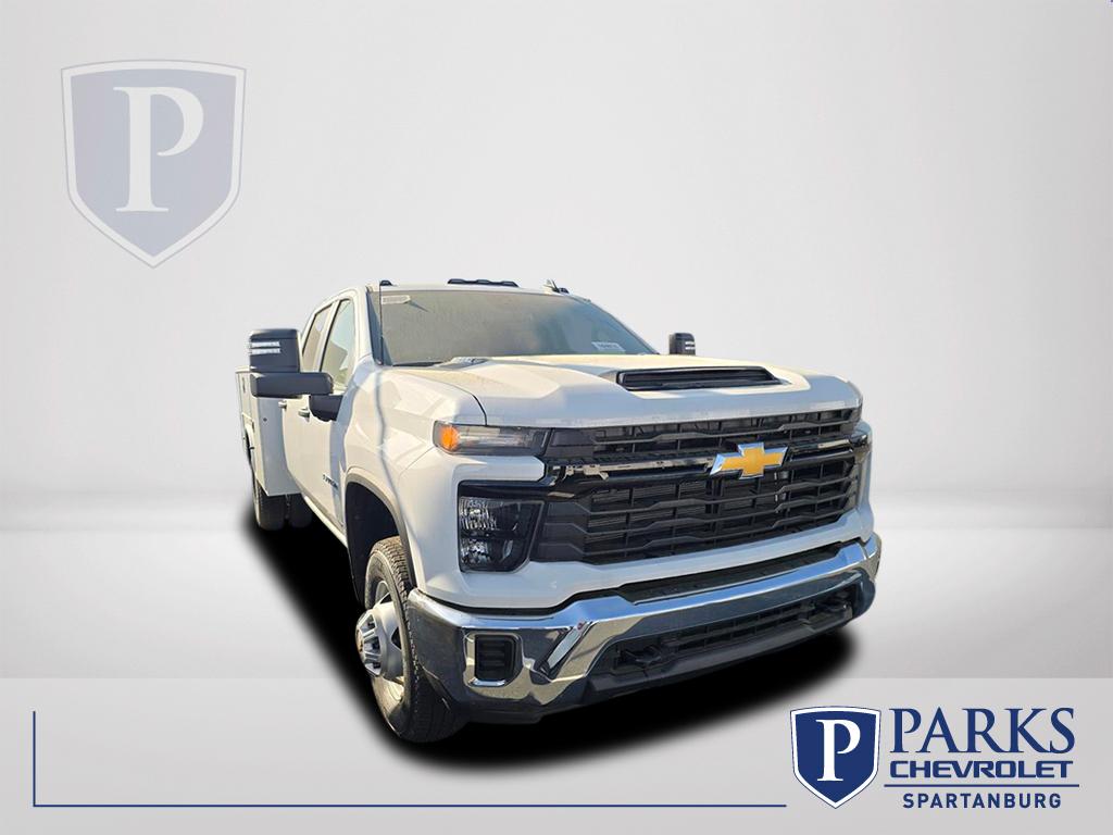 2026 Chevrolet Silverado 3500HD CC Work Truck