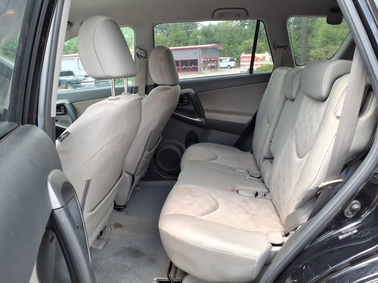 2010 Toyota RAV4 Base - Photo 10
