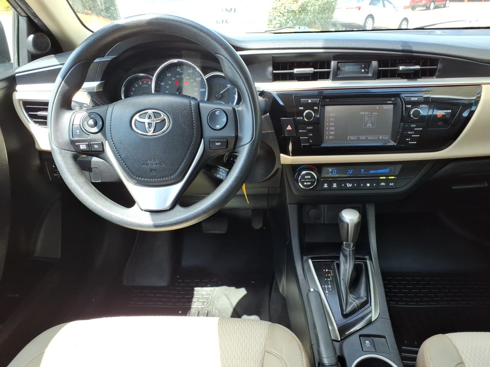 2014 Toyota Corolla LE - Photo 11