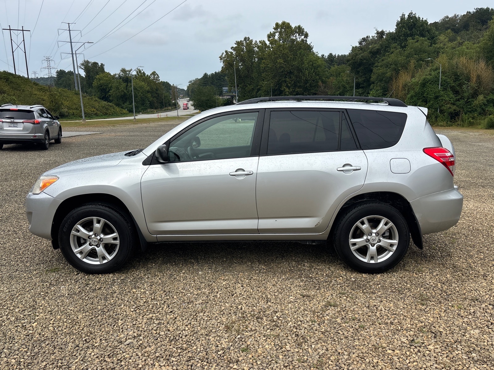 2011 Toyota RAV4 Base - Photo 12