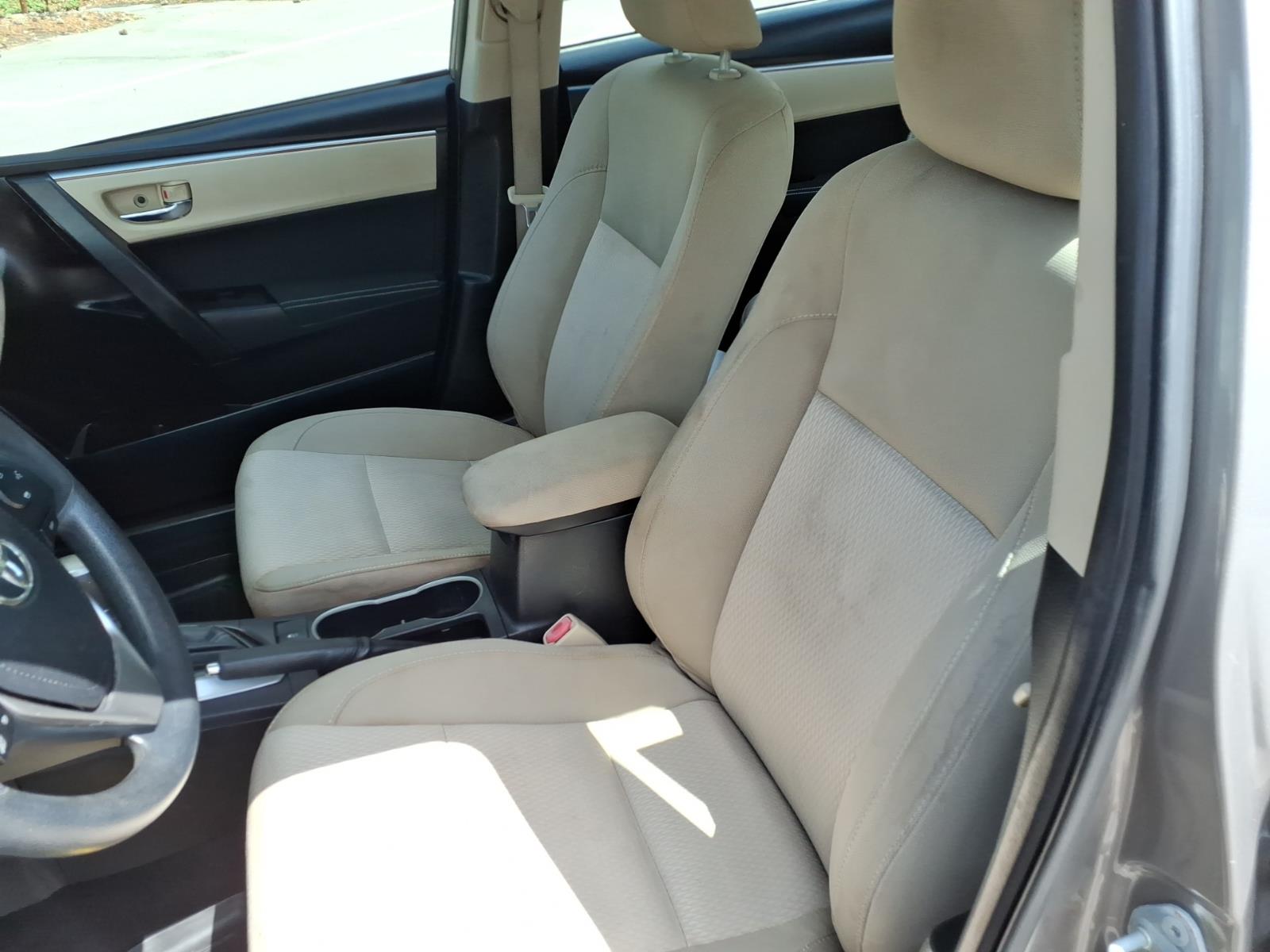 2014 Toyota Corolla LE - Photo 14