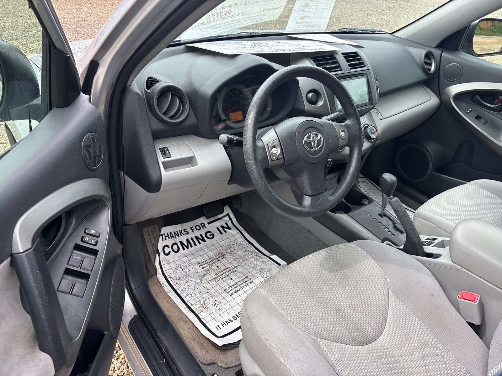 2011 Toyota RAV4 Base - Photo 14