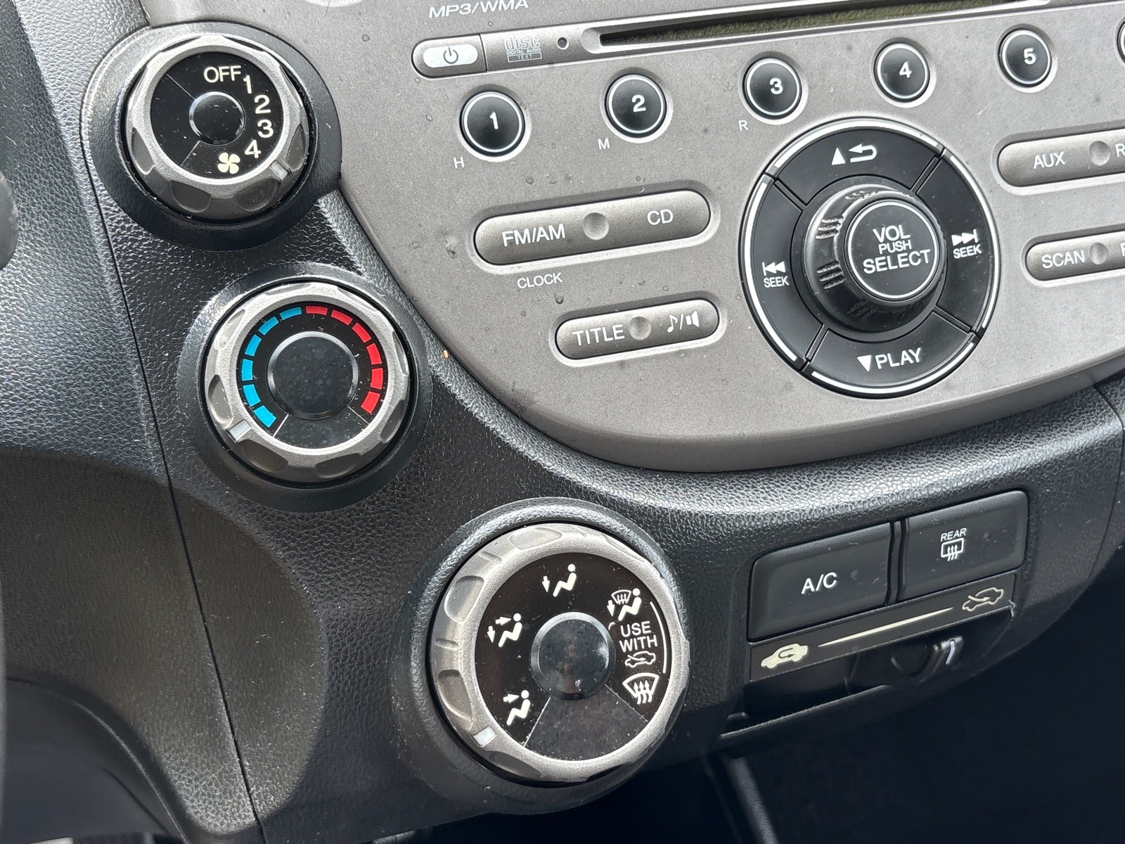 2013 Honda Fit Base - Photo 14