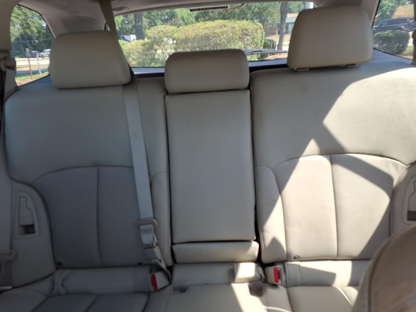 2013 Subaru Outback Limited - Photo 17