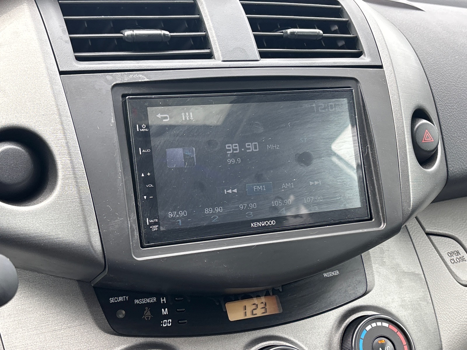 2011 Toyota RAV4 Base - Photo 18