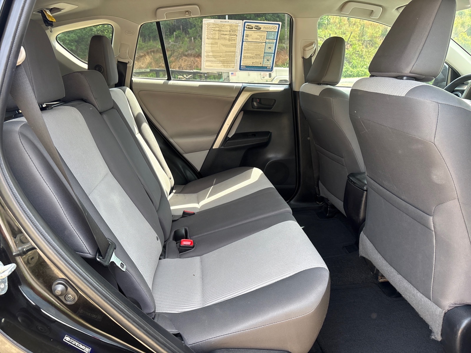 2013 Toyota RAV4 LE - Photo 22