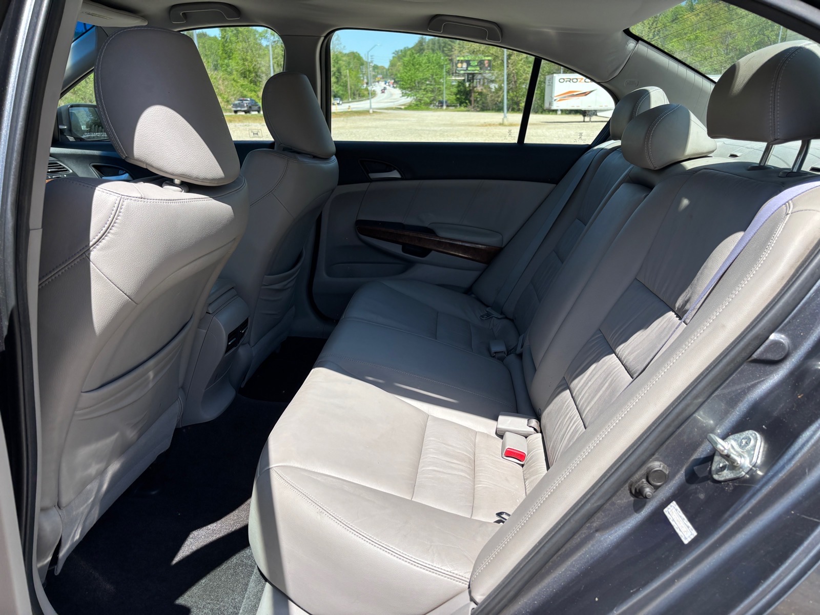 2011 Honda Accord EX-L - Photo 25