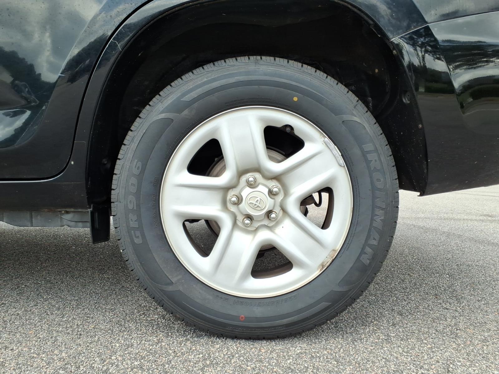 2010 Toyota RAV4 Base - Photo 25