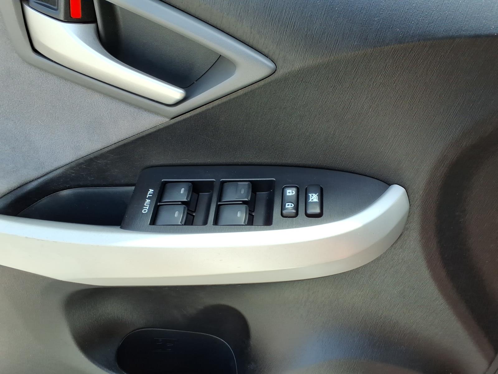 2013 Toyota Prius Two - Photo 26