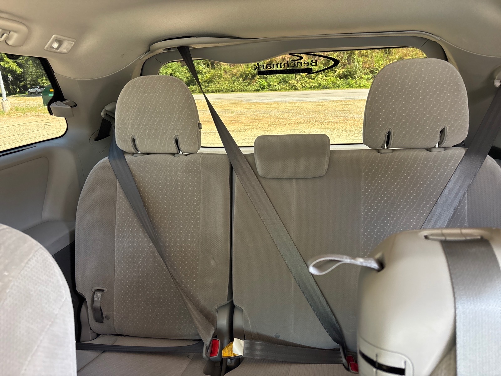 2017 Toyota Sienna LE - Photo 28