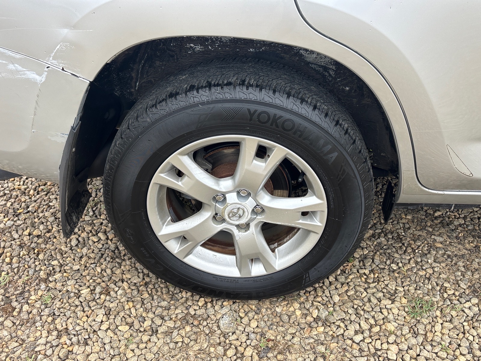2011 Toyota RAV4 Base - Photo 30
