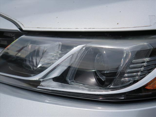 2019 Toyota Camry Hybrid LE