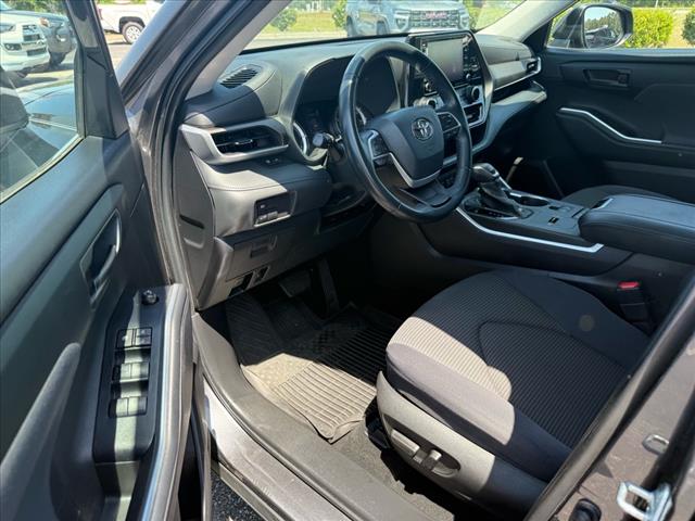 2022 Toyota Highlander Hybrid LE