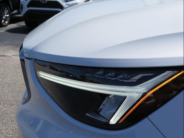 2023 Volvo XC40 B5 Plus Bright Theme