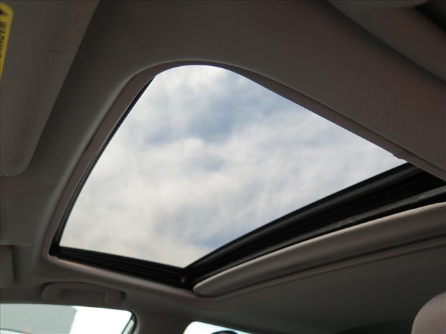 2019 Toyota Camry Hybrid LE