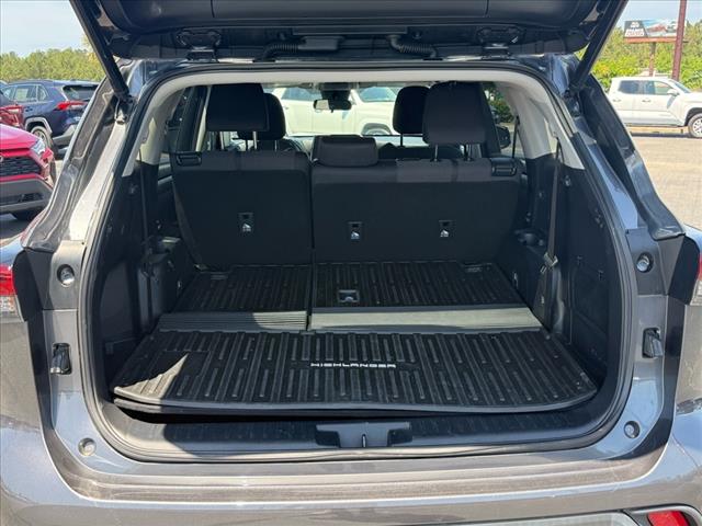 2022 Toyota Highlander Hybrid LE