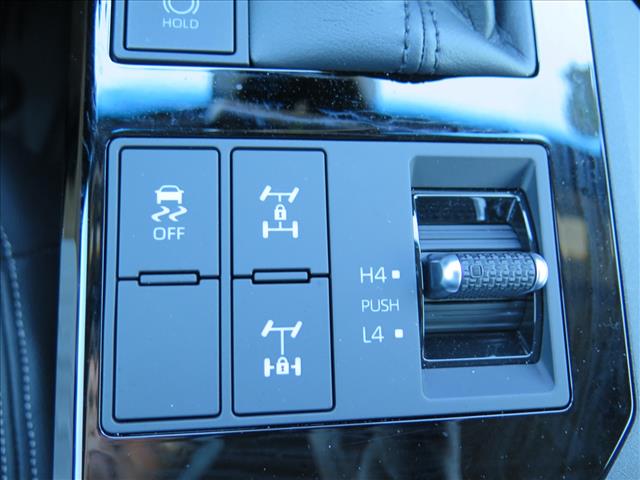 2025 Toyota Land Cruiser Heritage Edition