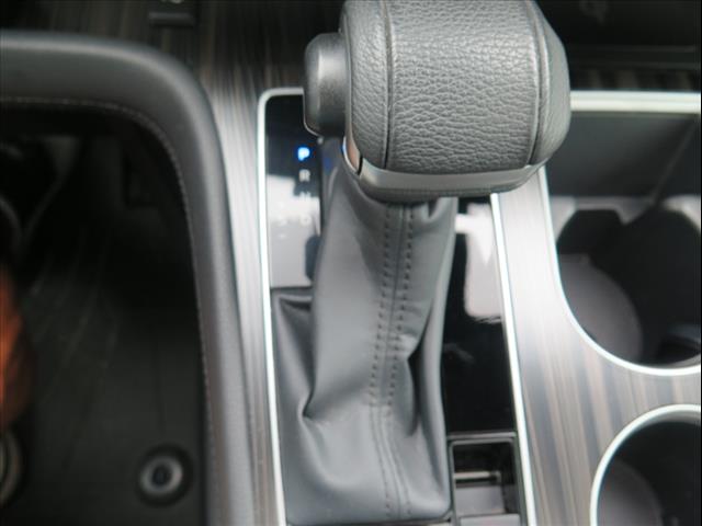 2022 Toyota Sienna Platinum 7-Passenger