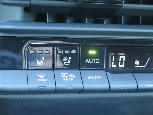 2023 Toyota Crown Platinum