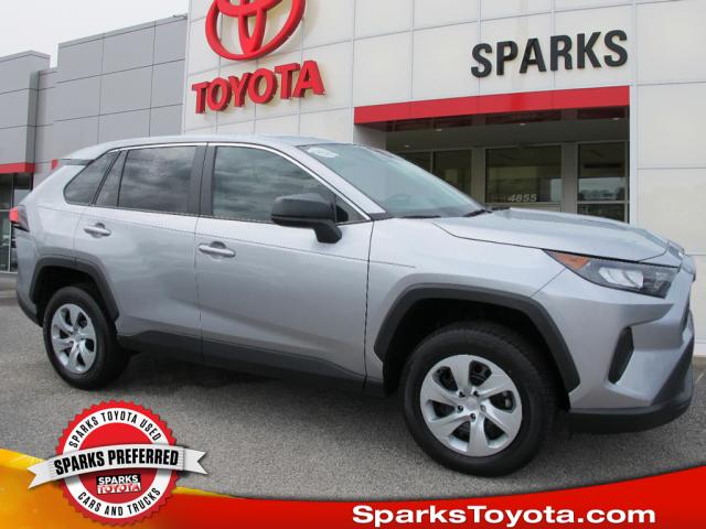 2022 Toyota RAV4 LE