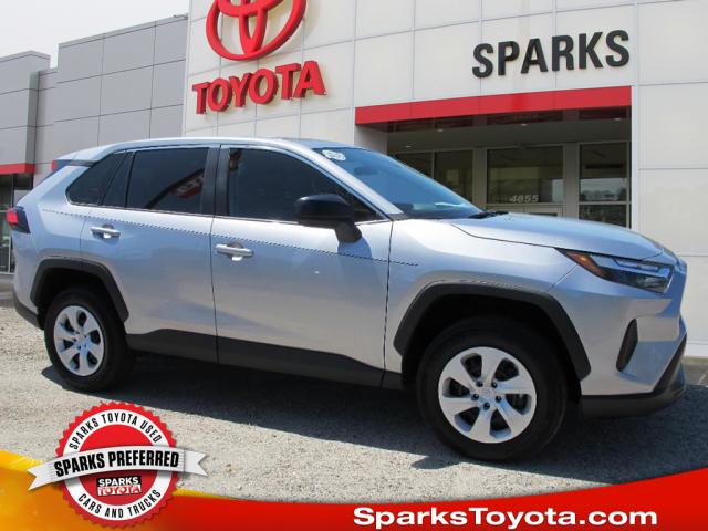 2024 Toyota RAV4 LE