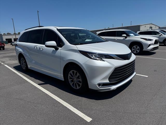 2022 Toyota Sienna XLE