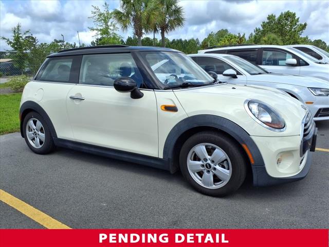 2018 MINI Hardtop 2 Door Cooper
